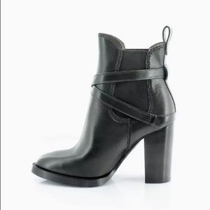New Women’s Coach Jackson Pull On Black Boots